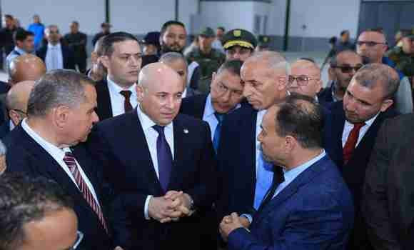 Zitouni affirme que la politique de rationalisation des importations a renforcé la confiance des citoyens dans le produit national