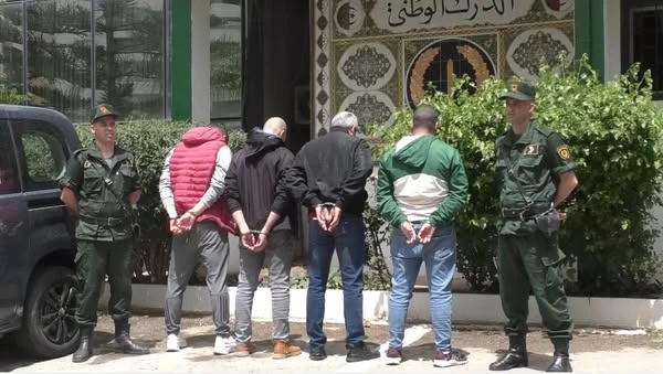 الجزائر العاصمة : الإطاحة بعصابة مختصة في المضاربة غير المشروعة في  سيارات   فيات دوبلو