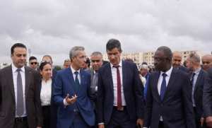 Ballalou inspecte le projet de réalisation du Palais de la culture et de divertissement à Baraki