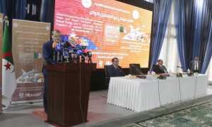 Exportation: Rezig souligne l'importance de prendre en charge les préoccupations des opérateurs afin d'atteindre les objectifs tracés