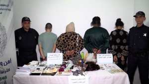 الجزائر العاصمة: توقيف مشعوذة  وحجز طلاسم وأقراص مهلوسة