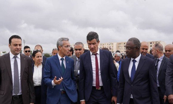 Ballalou inspecte le projet de réalisation du Palais de la culture et de divertissement à Baraki
