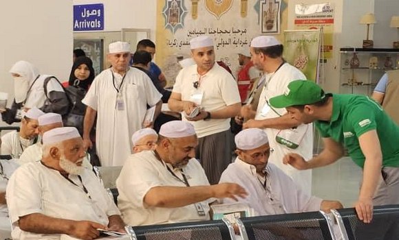 غرداية: مغادرة أول فوج من الحجاج إلى البقاع المقدسة