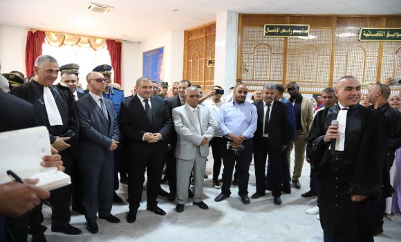 وزير العدل يؤكد من بشار على أهمية تحسين نوعية الخدمات المقدمة للمواطنين