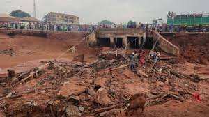 Planète (Afrique) - Inondations au Nigeria: au moins 150 morts, les secouristes redoutent davantage de victimes