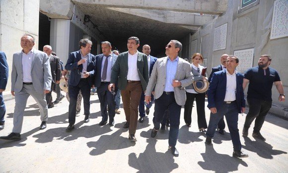 الجزائر العاصمة: رخروخ يؤكد ضرورة تسليم مشروع الطريق الرابط بين محول 5 جويلية وخرايسية كليا وقبل نهاية الاجال التعاقدية