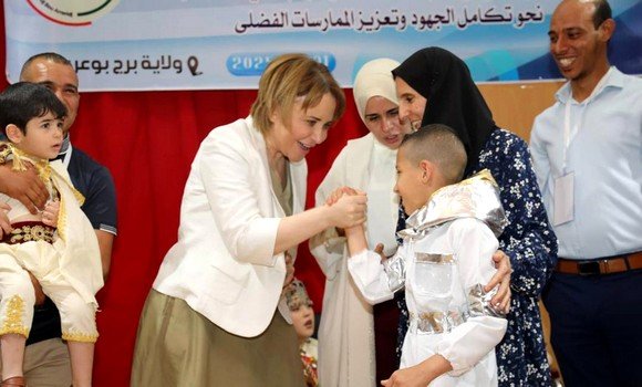 حملاوي تبرز من برج بوعريريج دور الجمعيات في حماية الطفولة