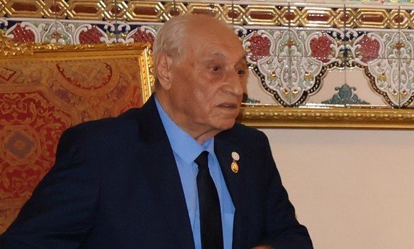 تلمسان: العوفي يبرز أهمية حفظ وصون الذاكرة الوطنية