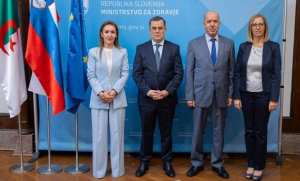 Saihi et Bentaleb s'entretiennent à Ljubljana avec la ministre slovène de la Santé