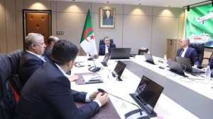وزير النقل يبحث مشروع توسعة وتهيئة ميناء مستغانم مع مجمع  مدار  وSNTP