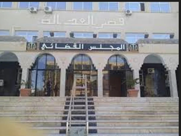 إدانة 15 شخصا بتهم تتعلق بالإخلال بنزاهة الامتحانات بالأغواط