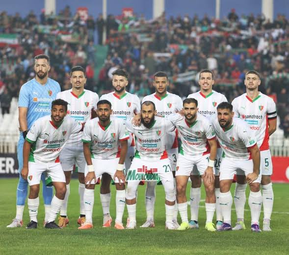 تتويج المولودية يؤجل وتعادل مخيب 