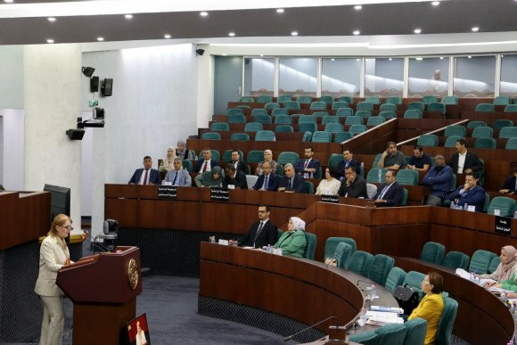 L'amendement de la loi relative à l'exploitation des plages vise à faire du tourisme un levier de la diversification économique