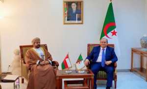Ghrieb et son homologue omanais conviennent de promouvoir le rythme des  partenariats industriels