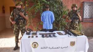 إرهابي يسلم نفسه للسلطات العسكرية بأدرار