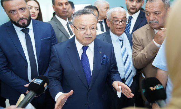 Baddari insiste, depuis Skikda, sur la valorisation de la recherche universitaire en vue de générer de projets économiques