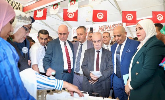 تبسة: افتتاح معرض مشترك جزائري- تونسي للصناعات التقليدية والحرف اليدوية