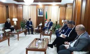 Arkab examine avec l'ambassadeur du Kazakhstan les moyens de renforcer la coopération bilatérale