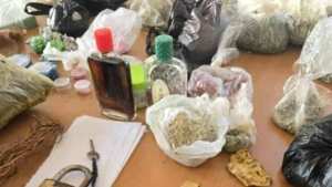 الإطاحة بـ 04 أشخاص من بينهم 03 نسوة متورطين في ممارسة السحر والشعوذة وتدنيس المصحف الشريف بباتنة