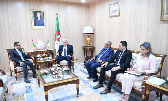 Boughali reçoit l'ambassadeur de Jordanie auprès de l'Algérie