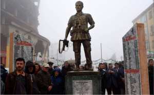 « Si nous venons à mourir, défendez notre mémoire »