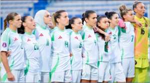 Seules sur les terrains, et peu de buts