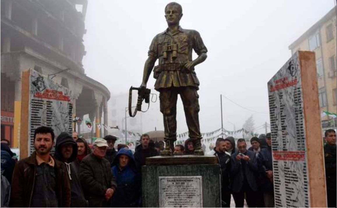 « Si nous venons à mourir, défendez notre mémoire »