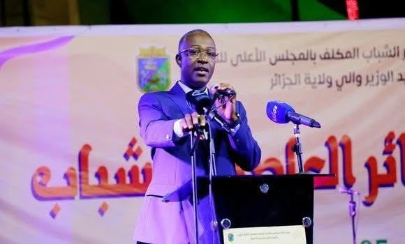 افتتاح الطبعة الأولى لمهرجان الجزائر العاصمة للشباب بساحة