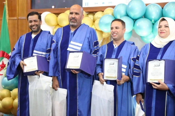 اختتام السنة الجامعية بجامعة وهران1 ....4789 متخرجًا و401 مشروعًا و20 براءة اختراع