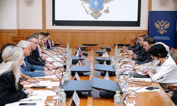 Une délégation du Groupe d'amitié parlementaire Algérie-Russie rencontre à Moscou le vice-ministre russe de la Science et de l'Enseignement supérieur