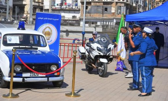 Le musée itinérant de la police algérienne fait escale à Oran