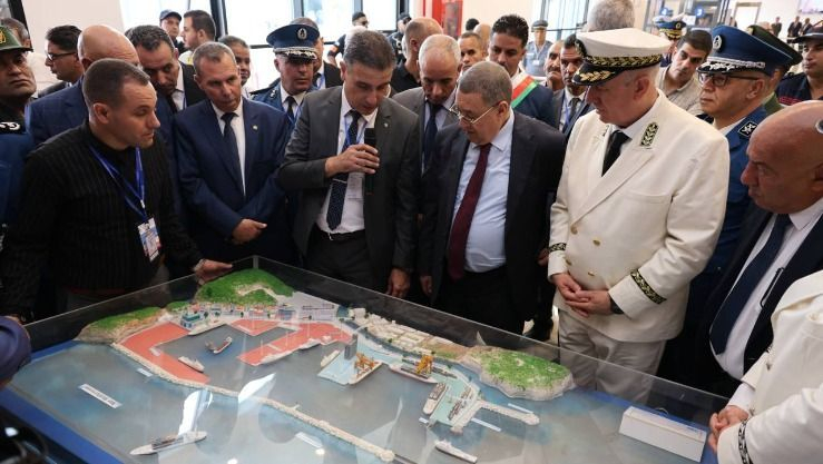 وزير الداخلية من تلمسان : ضرورة إتمام ربط الموانئ بالطرق السيارة للنهوض بالاقتصاد الوطني