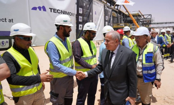 Hydrocarbures : le PDG de Sonatrach inspecte un projet stratégique de traitement du gaz associé à Ouargla