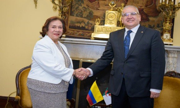 Magramane reçu à Bogota par la ministre colombienne des Affaires étrangères