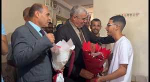 والي وهران ومدير التربية يكرّمان التلميذ بوختاش حبيب الله صاحب أعلى معدل في البكالوريا…طموح نحو الذكاء الاصطناعي وإصرار لا يعرف الفشل