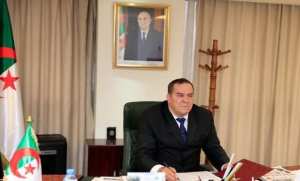 وزير الاتصال يعزي في وفاة الصحفي بالإذاعة الوطنية ناصر طير