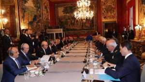 المحادثات بين رئيس الجمهورية ونظيره الإيطالي بروما تتوسع إلى أعضاء وفدي البلدين