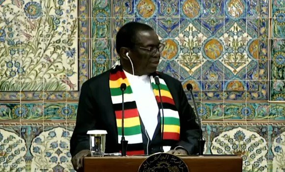Président zimbabwéen: l'Algérie un pays ami avec lequel nous entretenons des relations solides et enracinées