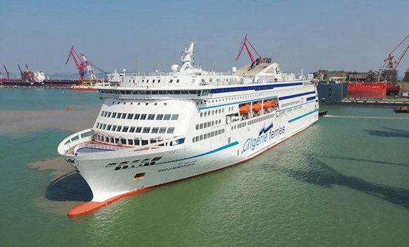 L'ENTMV propose un service de transport de marchandises sur la ligne Alicante-Oran