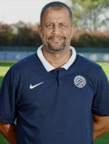 الحمراوة يباشرون تربصهم المغلق بوهران  تحسبا للموسم الجديد  ...عمروش وفرحاوي  يدخلان  قائمة المرشحين لتدريب المولودية