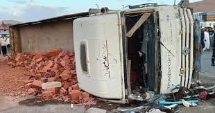 Algérie (El Bayadh) - 6 morts et 45 blessés dans un carambolage