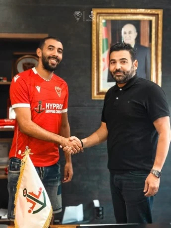 مولودية وهران تتفاوض مجددا مع اللاعبين المسرحين...  بلخيثر خامس صفقات الحمراوة  و بلحوسيني في المفكرة