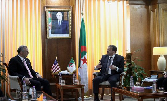 Arkab reçoit le haut conseiller du président américain pour l'Afrique, les affaires arabes et le Moyen-Orient