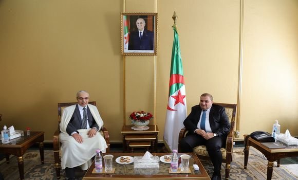 وزير العدل يستقبل رئيس المجلس الإسلامي الأعلى 