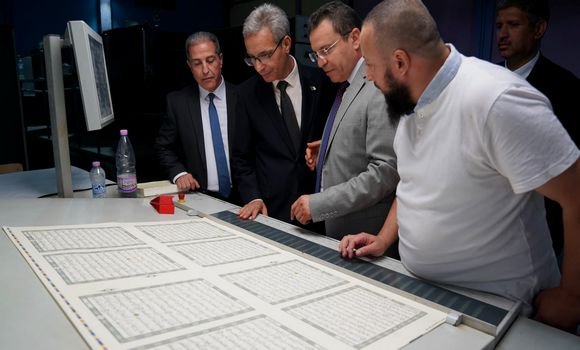 وزير الثقافة والفنون يشدد على