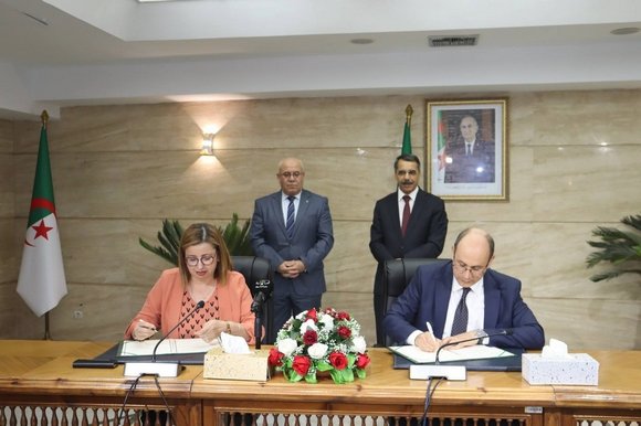 توقيع اتفاقيات بين وزارة الفلاحة وبنوك عمومية لتمويل إنجاز هياكل التبريد