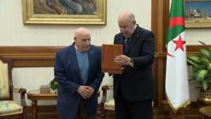 الرئيس تبون يستقبل المجاهد والكاتب والروائي رشيد بوجدرة