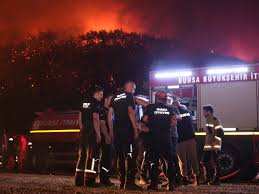 Planète (Europe/Asie) - Sous la canicule, la Turquie combat d'importants feux de forêt