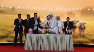 بلدنا توقع حزمة أولية لعقود تنفيذ مشروع استراتيجي لإنتاج الحليب المجفف في الجزائر بقيمة تفوق 500 مليون دولار