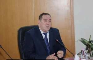 وزير الاتصال يجري محادثات مع نظيره اللبناني